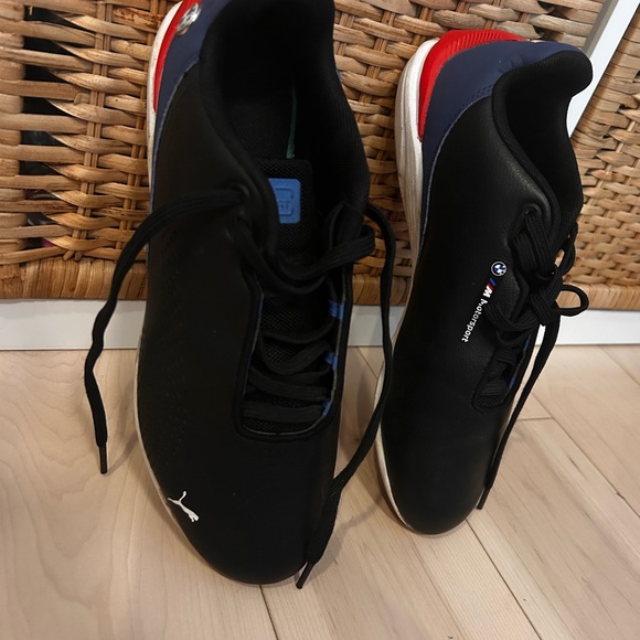 Sleek Puma Motorsport Black Sneakers with Red and Blue Highlights - Picture 1 of 3